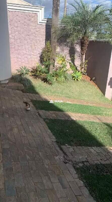 Casa à venda no Parque do Mirante: 