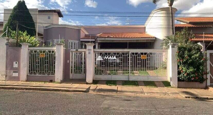 Casa à venda no Parque do Mirante: 