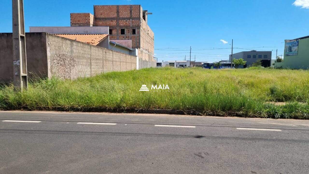Terreno à venda no bairro Laranjeiras