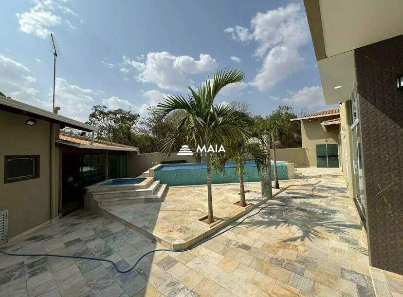 Casa à venda no Jardim Nenê Gomes: 