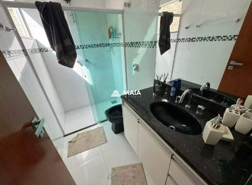 Casa à venda no Jardim Nenê Gomes: 