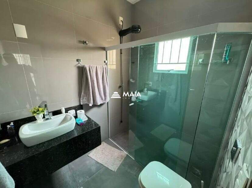 Casa à venda no Jardim Nenê Gomes: 