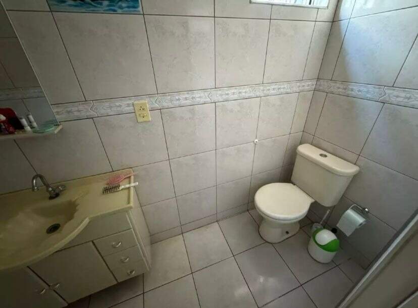 Casa à venda no Conjunto Guanabara: 