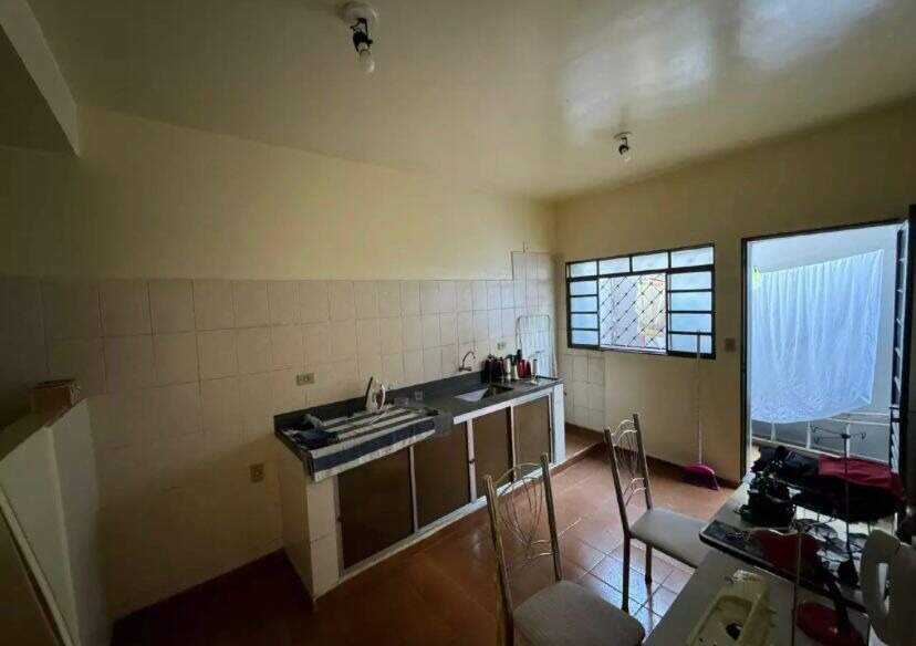 Casa à venda no Conjunto Guanabara: 