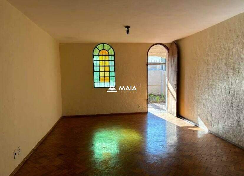 Casa para aluguel no Centro: 