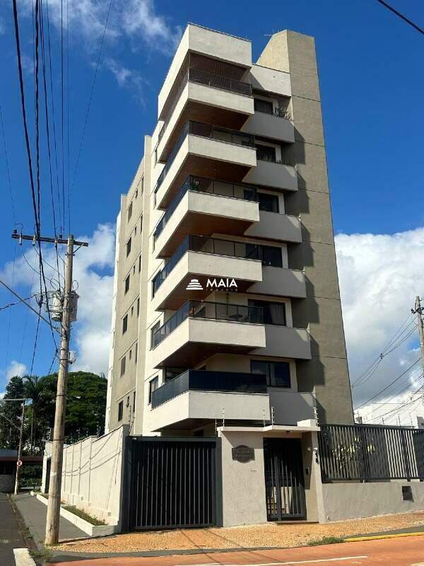 Apartamento à venda no Mercês: 