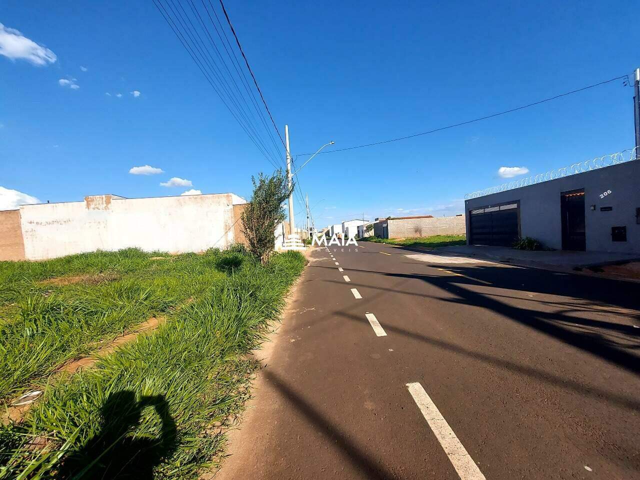 Terreno/Área à venda no Parque das Laranjeiras: 