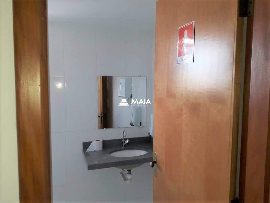 Galpão para aluguel no Manoel Mendes: 