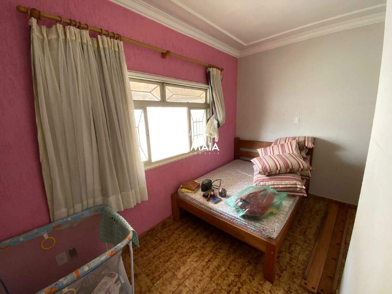 Casa à venda no Mercês: 