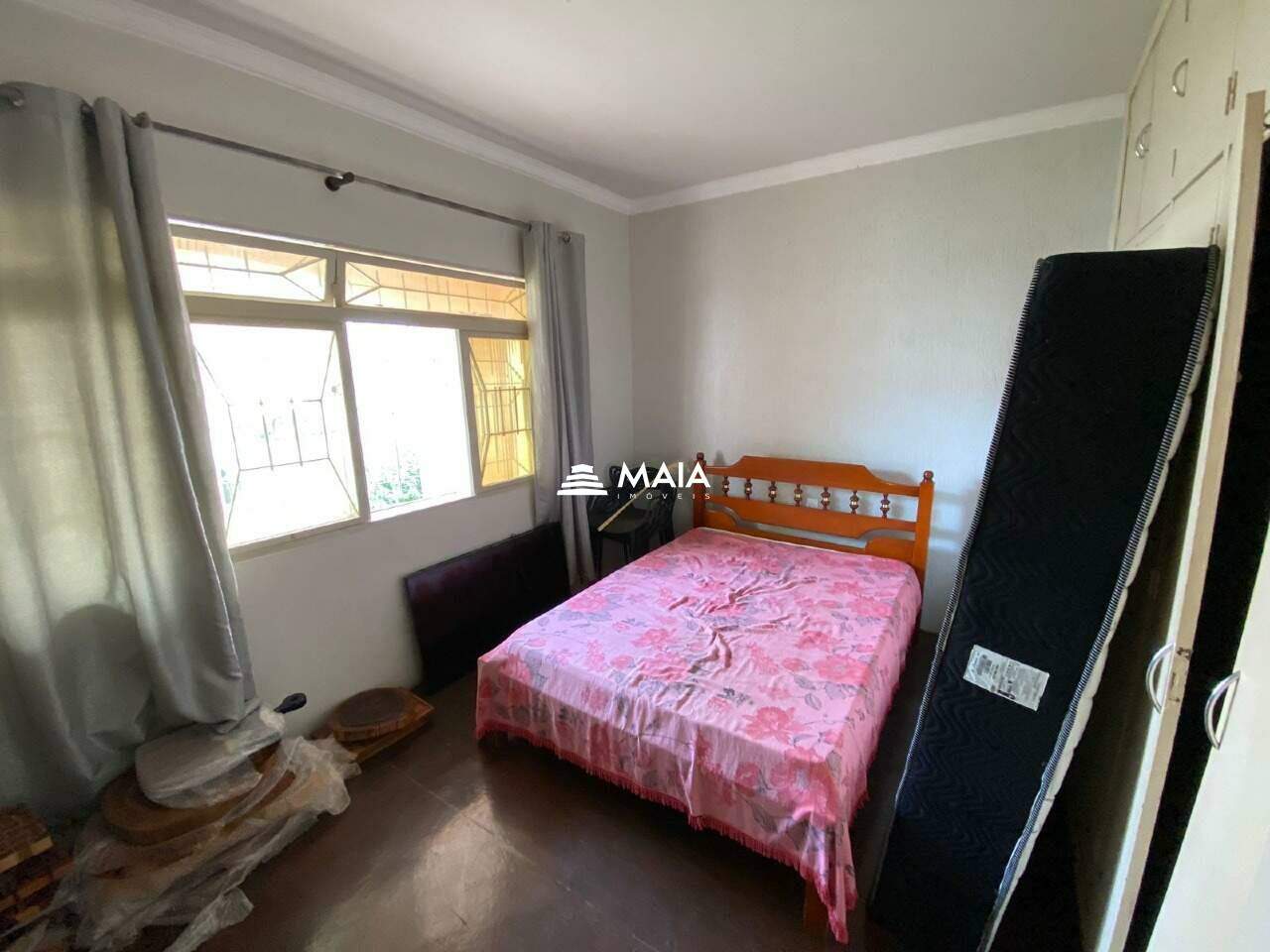 Casa à venda no Mercês: 