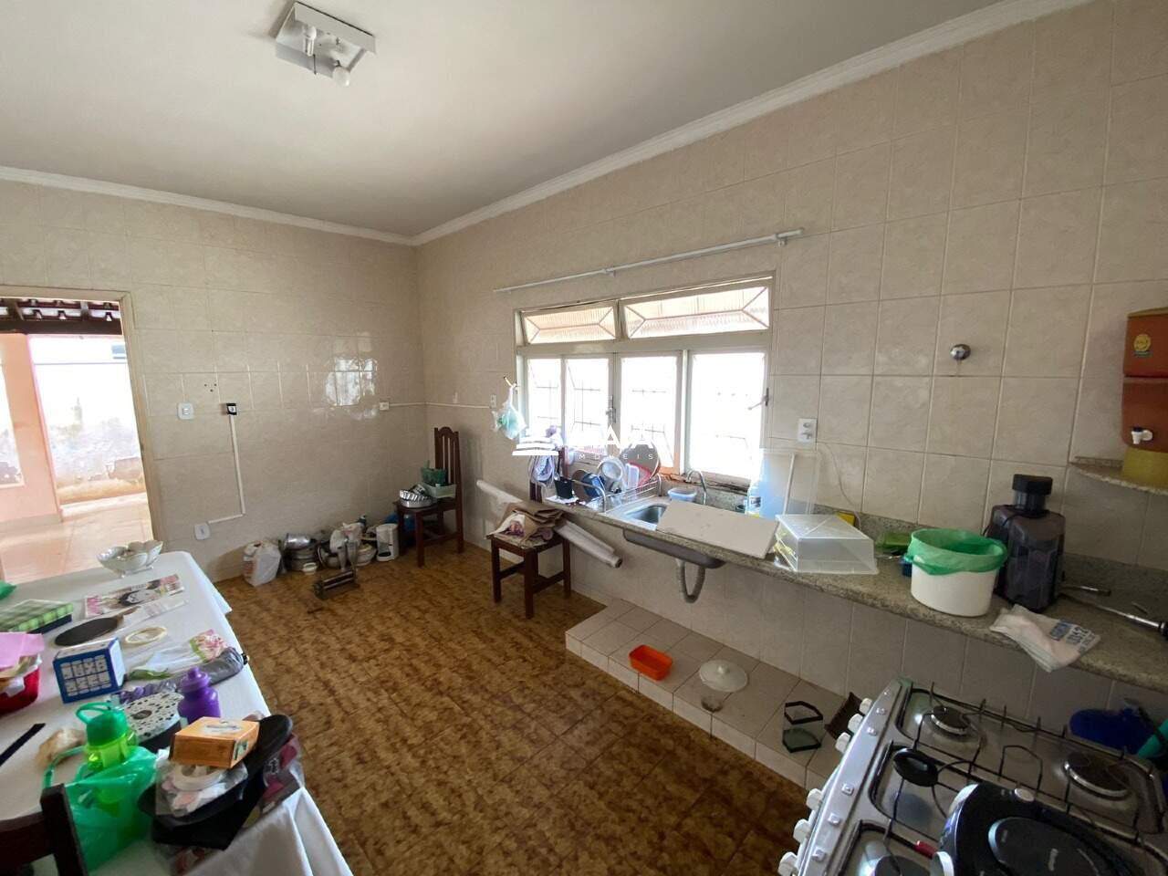 Casa à venda no Mercês: 