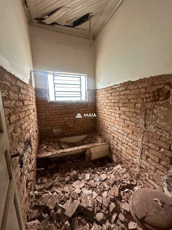 Terreno/Área à venda no São Benedito: 