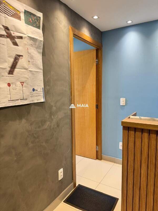 Comercial à venda no Santa Marta: 