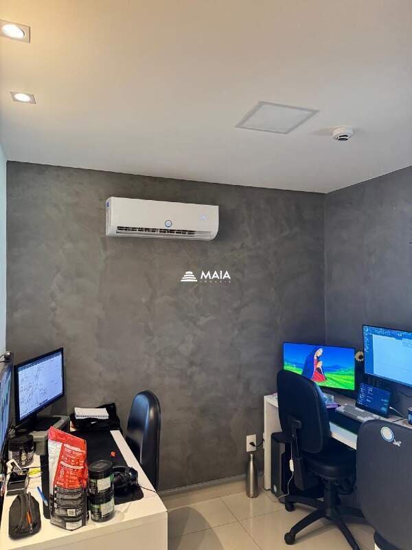 Comercial à venda no Santa Marta: 