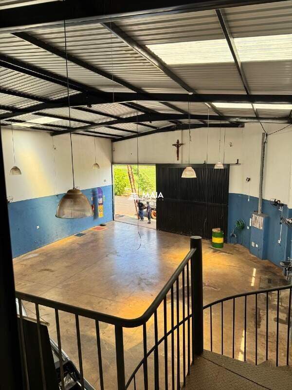 Galpão à venda no Parque das Laranjeiras: 