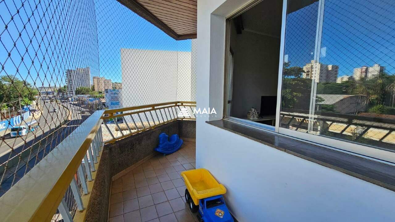 Apartamento à venda no Mercês: 