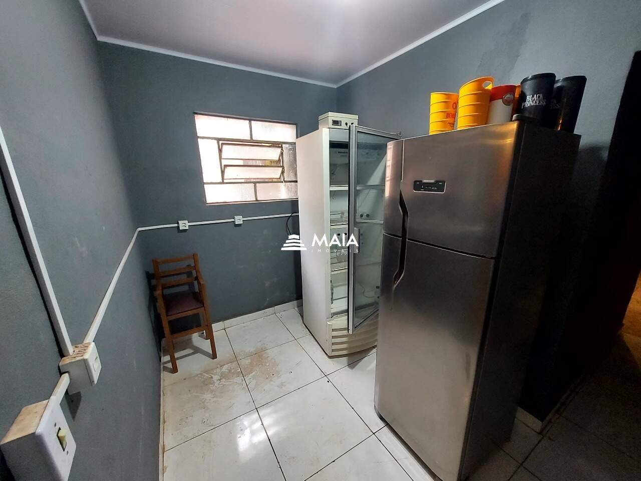 Comercial para aluguel no Irmãos Soares: 