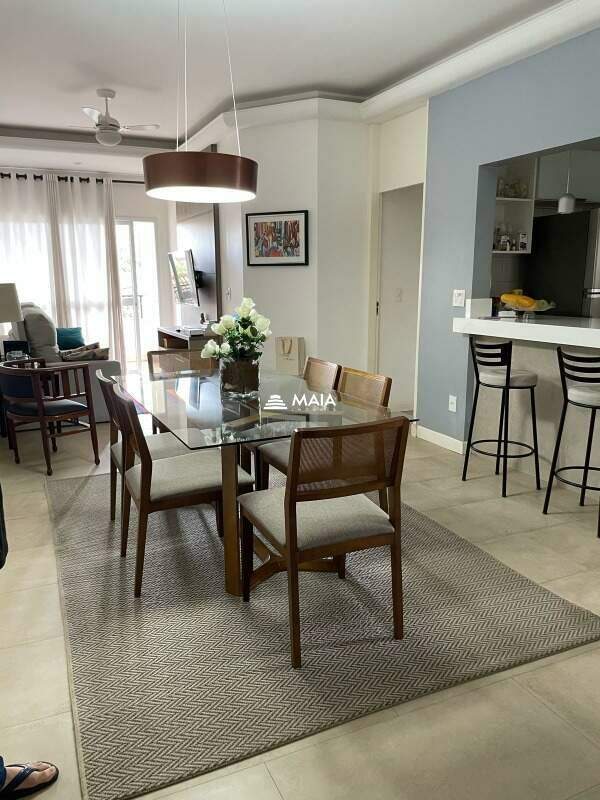 Apartamento no Universitário