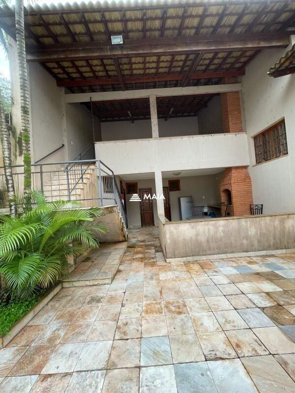 Apartamento à venda no Universitário: 