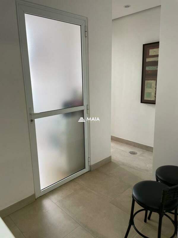 Apartamento à venda no Universitário: 