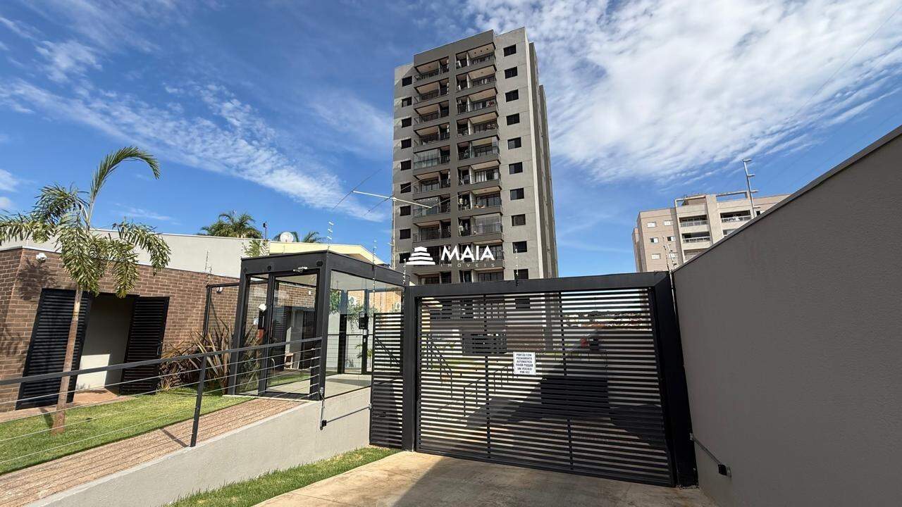 Apartamento à venda no Mercês: 