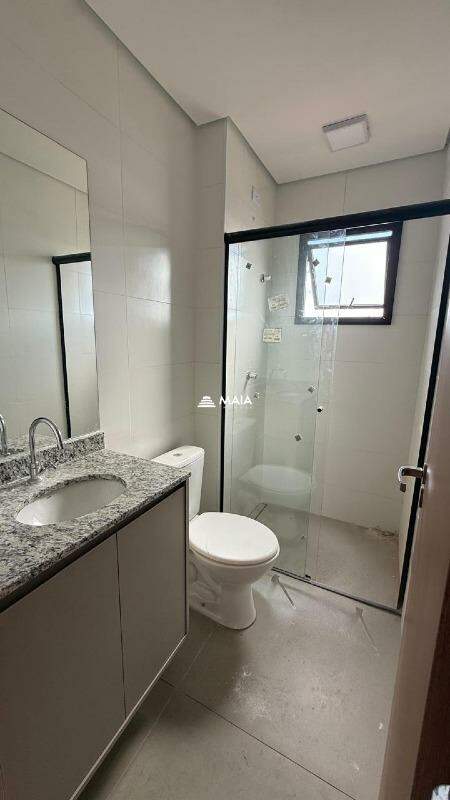 Apartamento à venda no Mercês: 