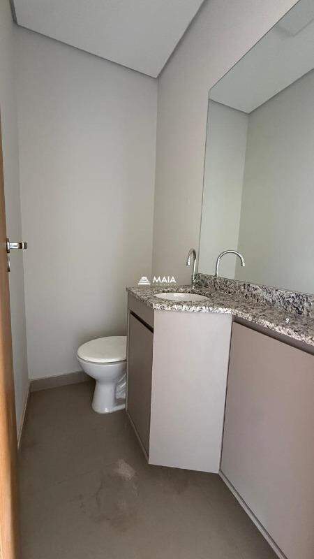 Apartamento à venda no Mercês: 