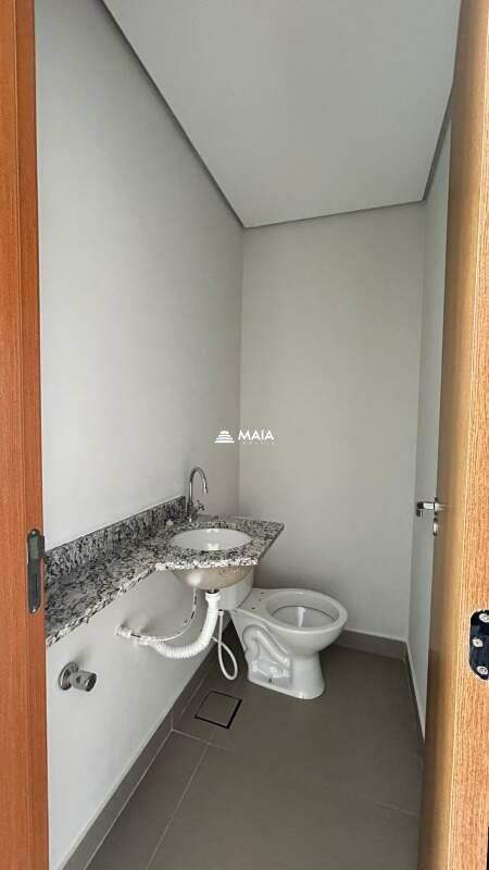 Apartamento à venda no Mercês: 