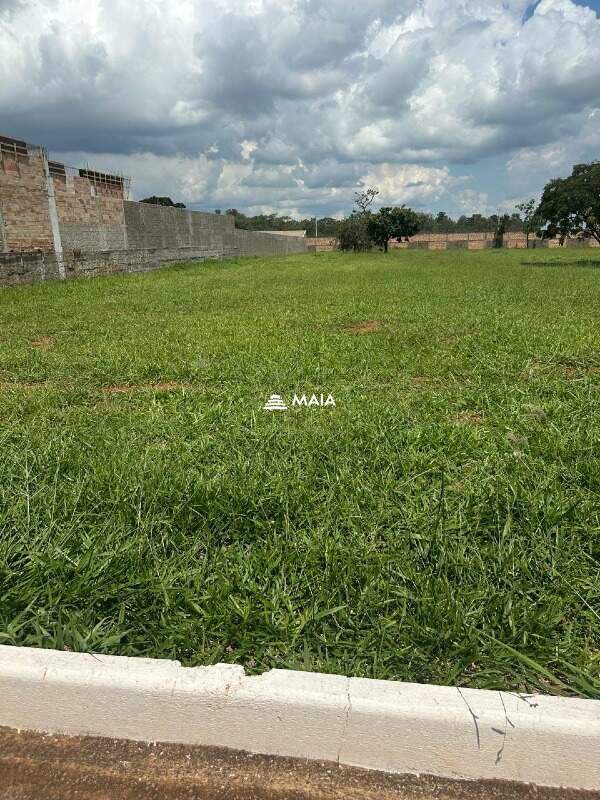 Terreno em Condomínio à venda no Residencial Mário de Almeida Franco: 