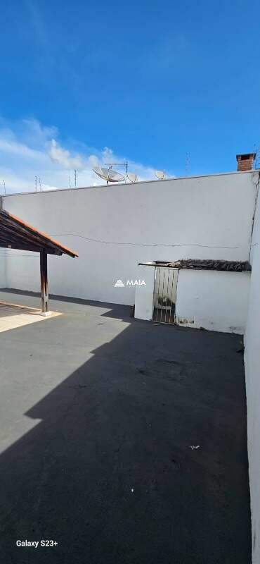 Casa à venda no Beija Flor II: 