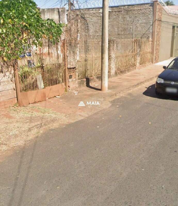 Terreno/Área à venda no Fabrício: 