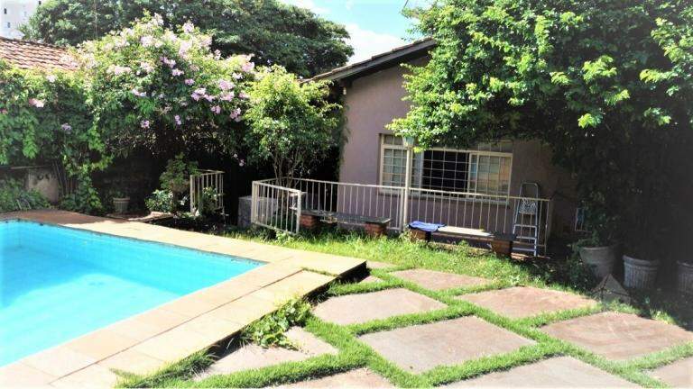 Casa à venda no Mercês: 