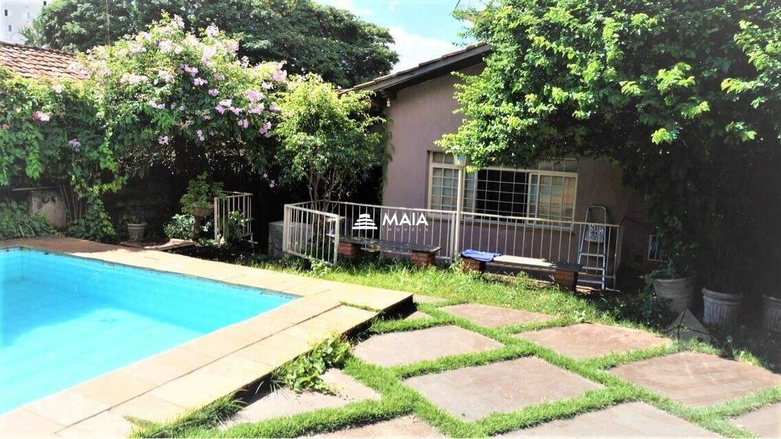 Casa à venda no Mercês: 