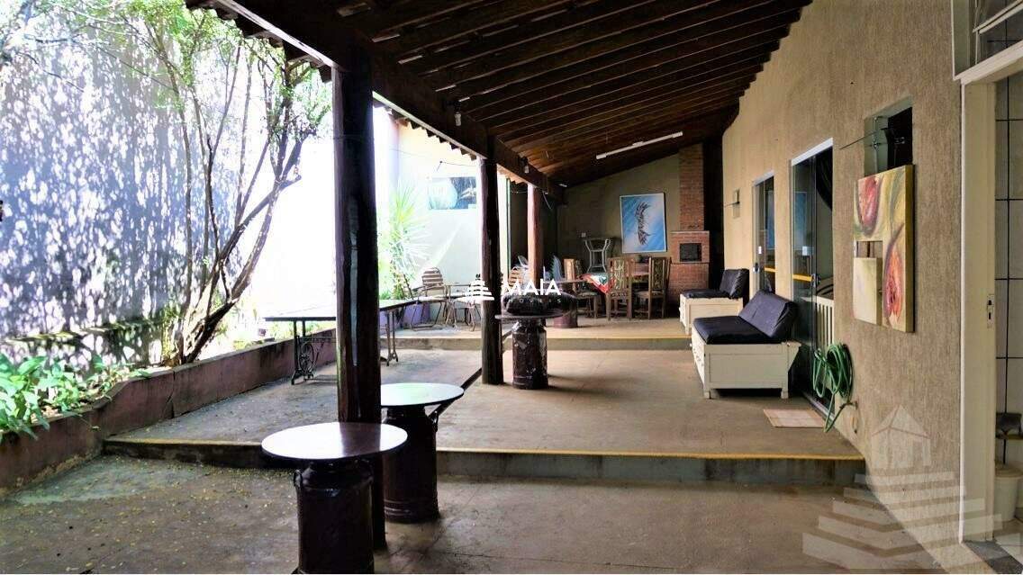 Casa à venda no Mercês: 