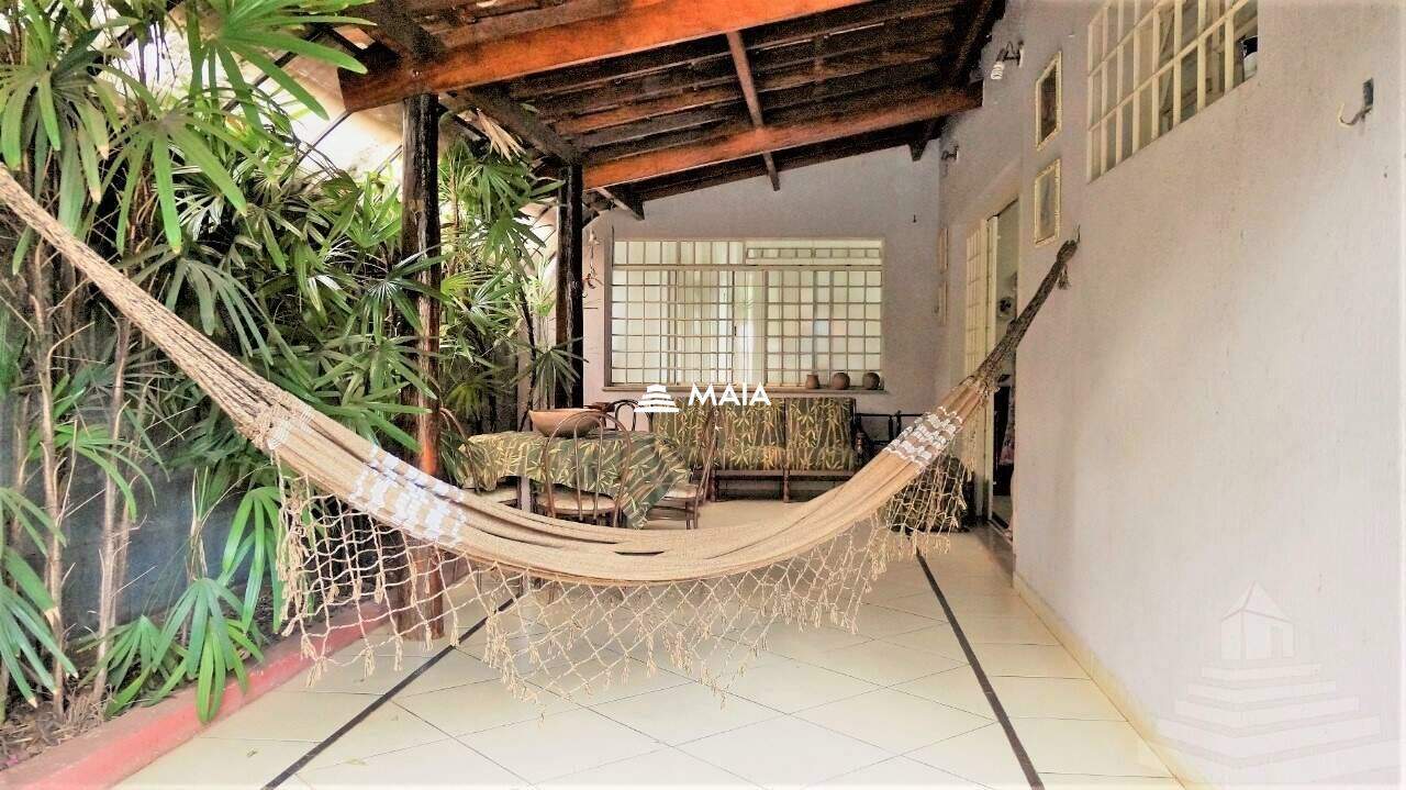 Casa à venda no Mercês: 