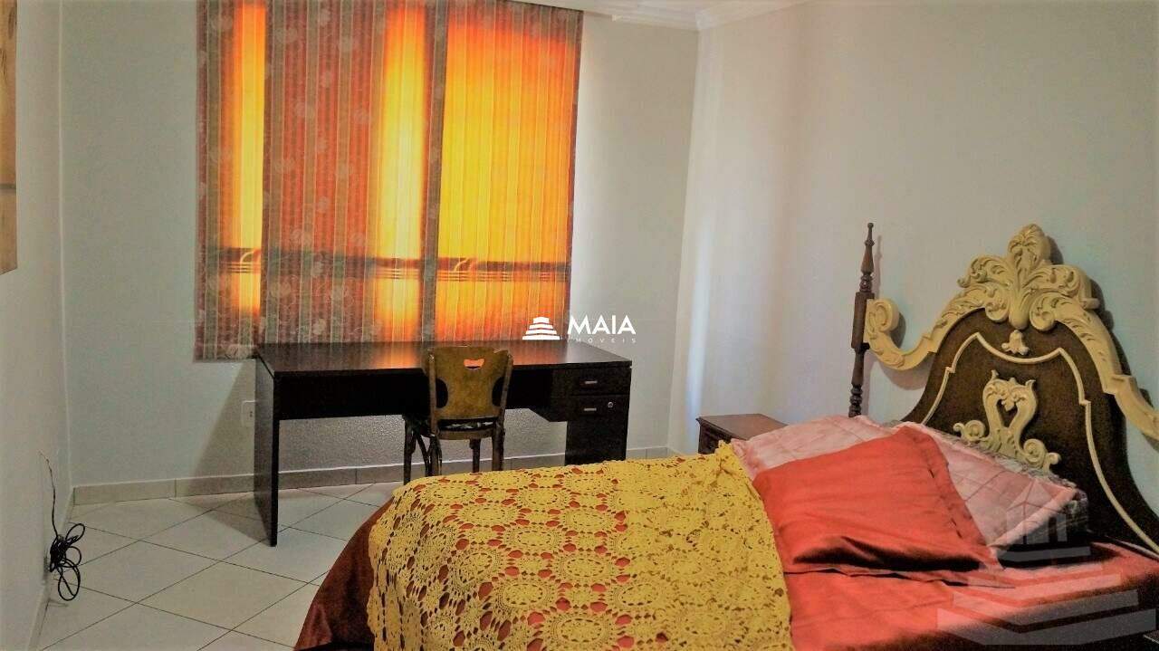 Casa à venda no Mercês: 