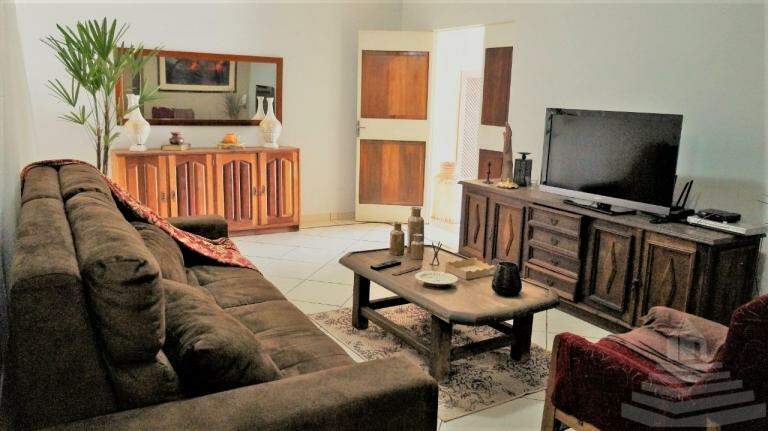 Casa à venda no Mercês: 