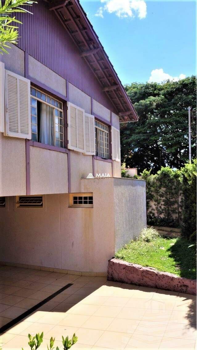Casa à venda no Mercês: 