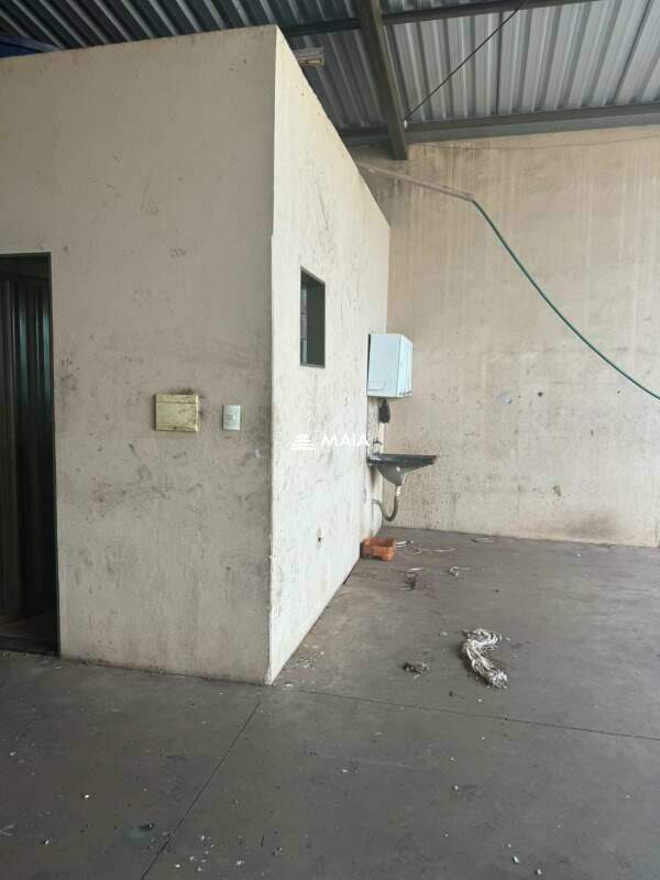 Galpão à venda no Parque das Laranjeiras: 