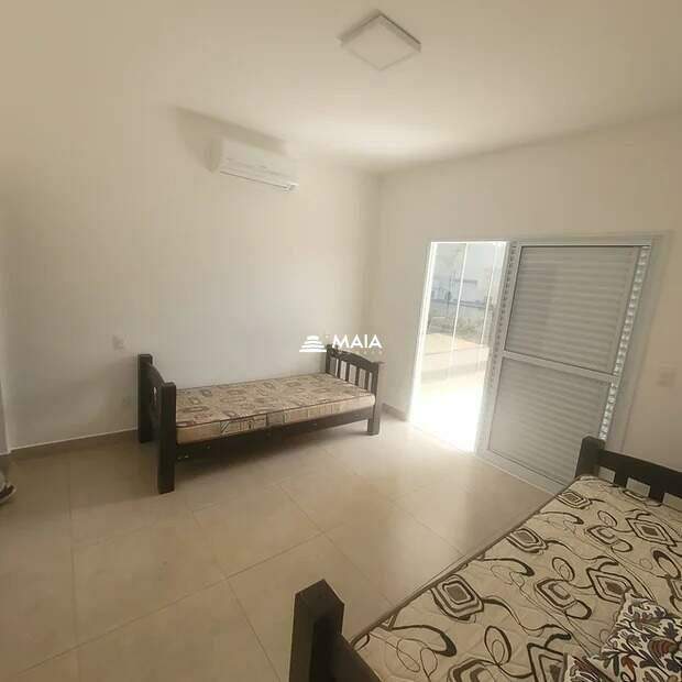 Casa de Condomínio à venda no Morada da Fronteira: 