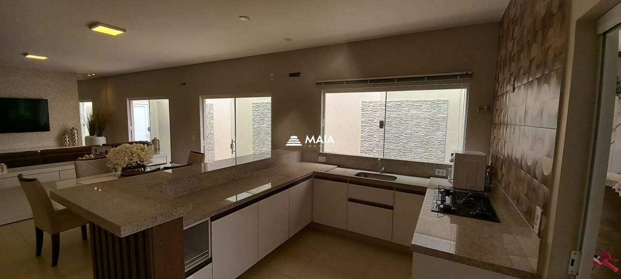 Casa de Condomínio à venda no Estância dos Ipês: 