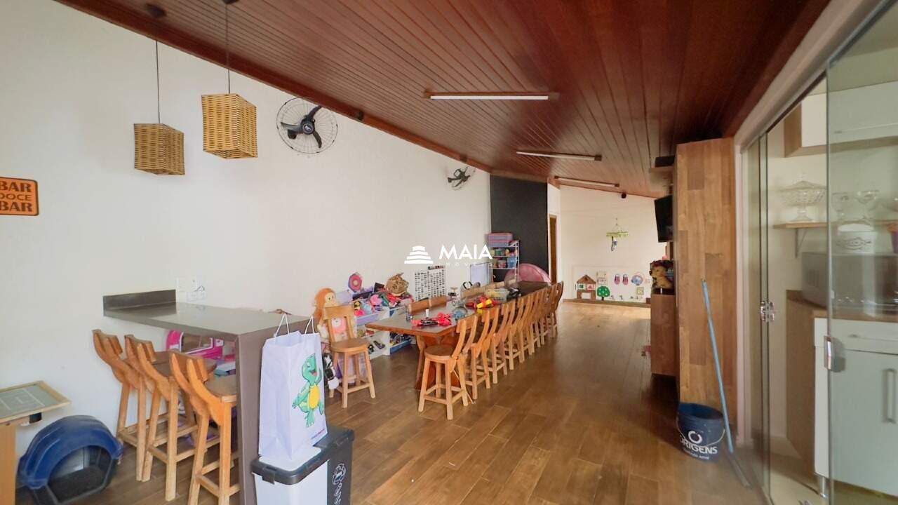 Casa de Condomínio à venda no Portal Beija Flor: 