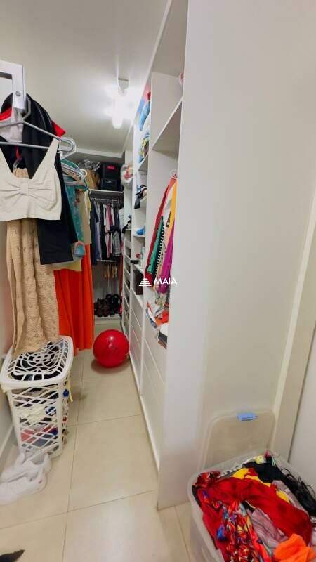 Casa de Condomínio à venda no Portal Beija Flor: 