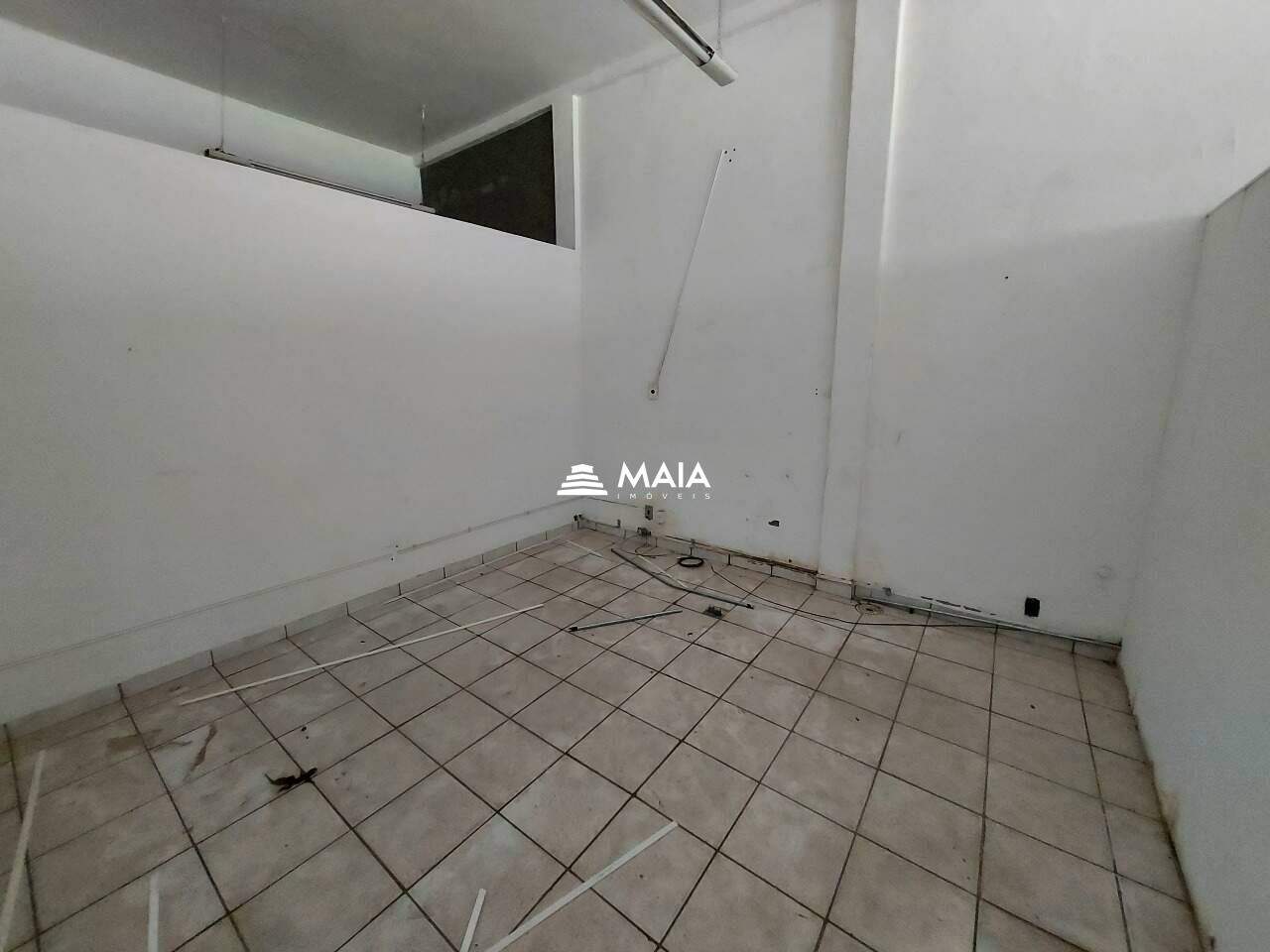 Comercial para aluguel no Parque do Mirante: 