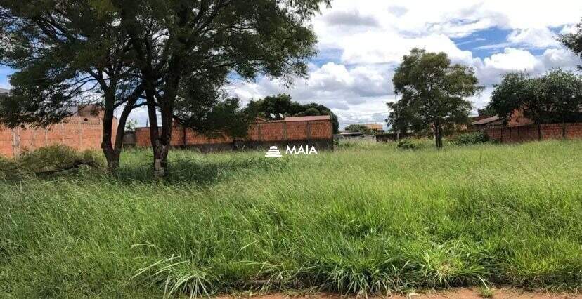 Terreno/Área à venda no Jardim Maracanã: 