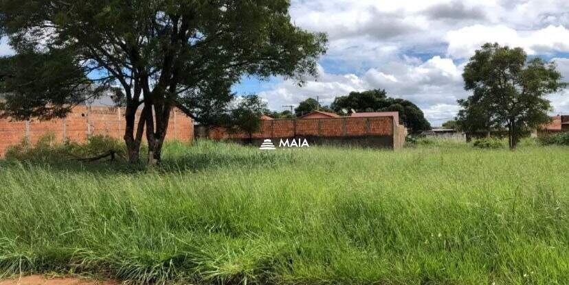 Terreno a venda no bairro Jardim Maracanã 