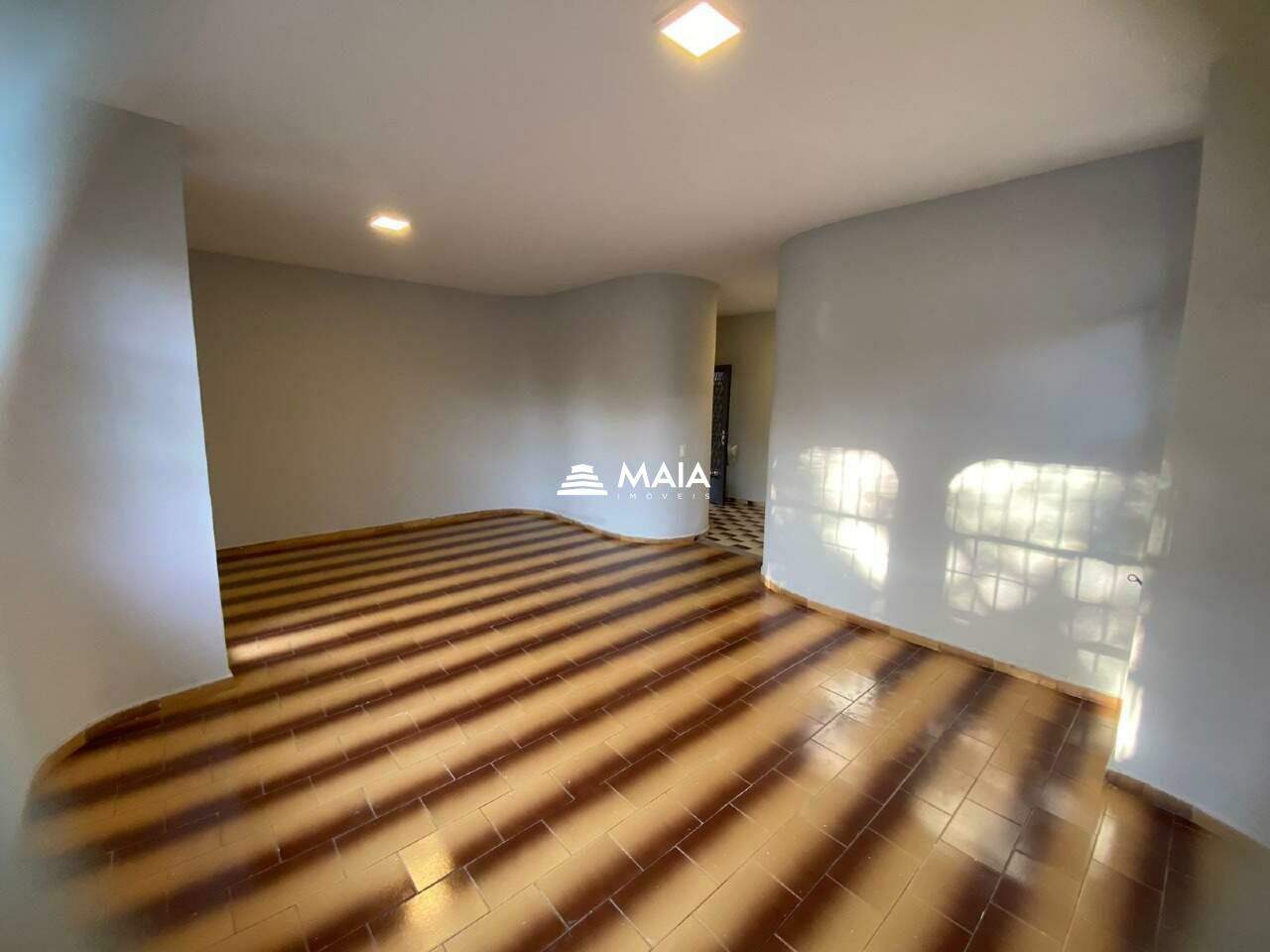 Casa para aluguel no Santa Marta: 