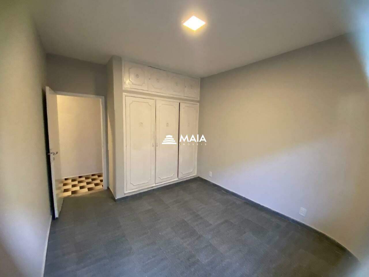 Casa para aluguel no Santa Marta: 