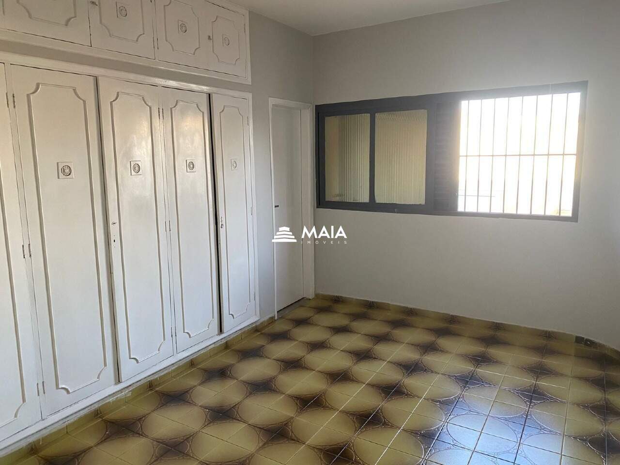 Casa para aluguel no Santa Marta: 