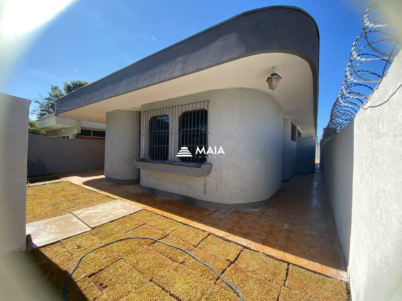 Casa para aluguel no Santa Marta: 
